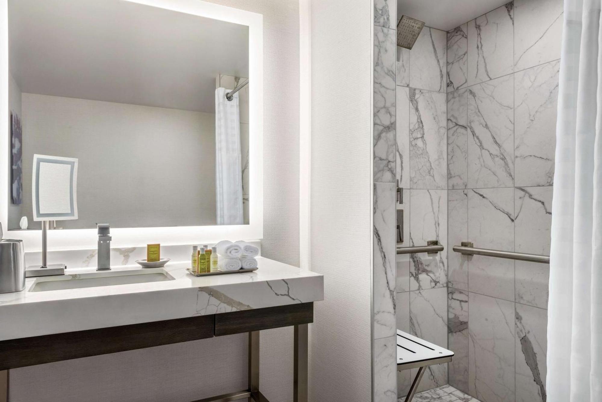 Hotel Hilton Grand Vacations Club Chicago Magnificent Mile Zewnętrze zdjęcie